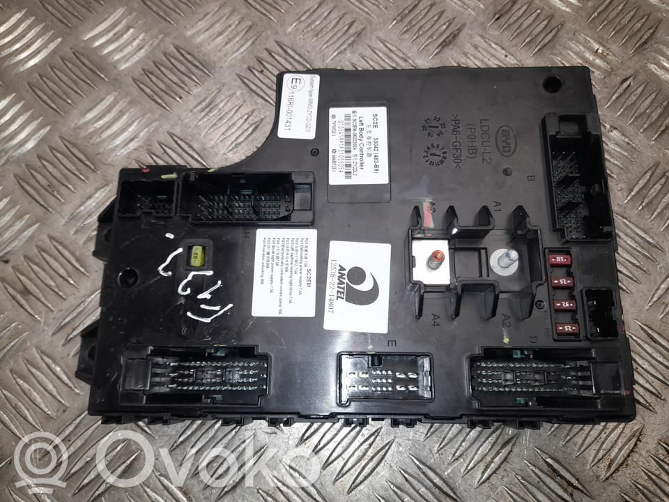 BYD Atto 3 Boîte à fusibles 