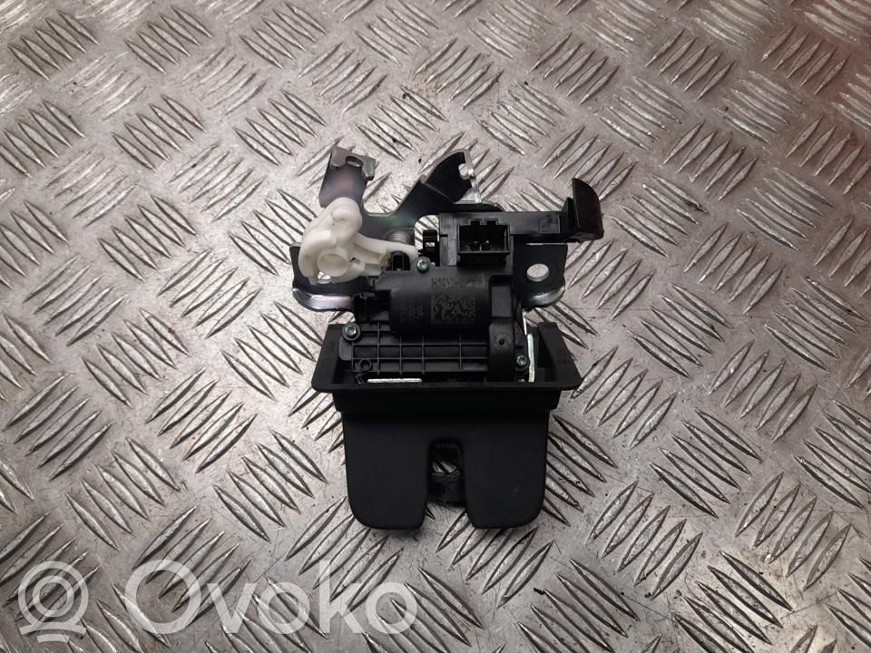 Skoda Octavia Mk4 Zamek klapy tylnej / bagażnika 