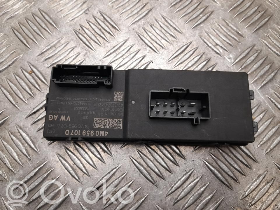 Audi A4 S4 B9 Tailgate/trunk control unit/module 