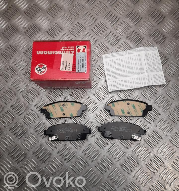 Klocki hamulcowe tylne   250961651,VD39260ZYL