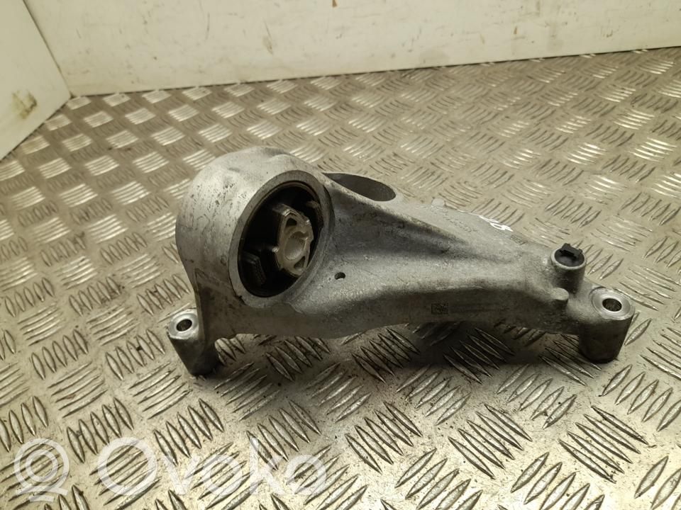 Tesla Model 3 Engine mounting bracket 