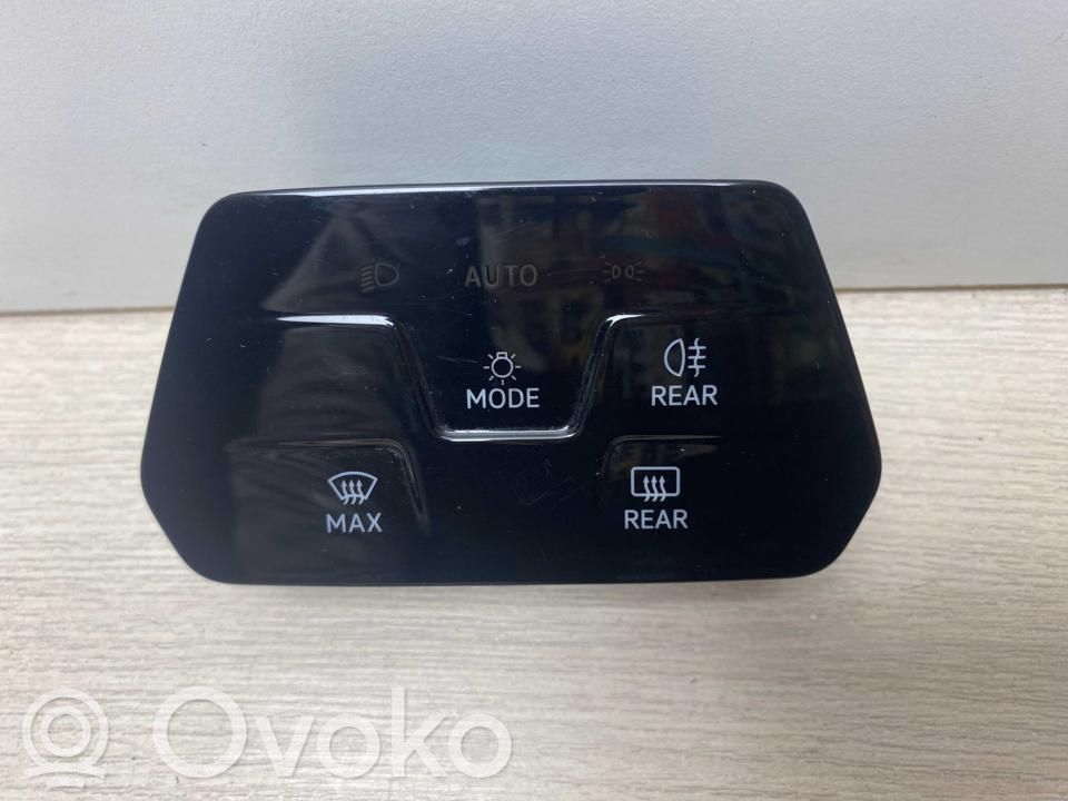 Volkswagen Golf VIII Interruptor de luz 