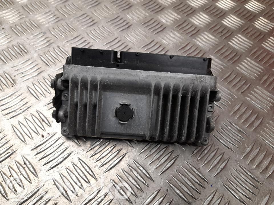 Lexus RX 450H Engine control unit/module 