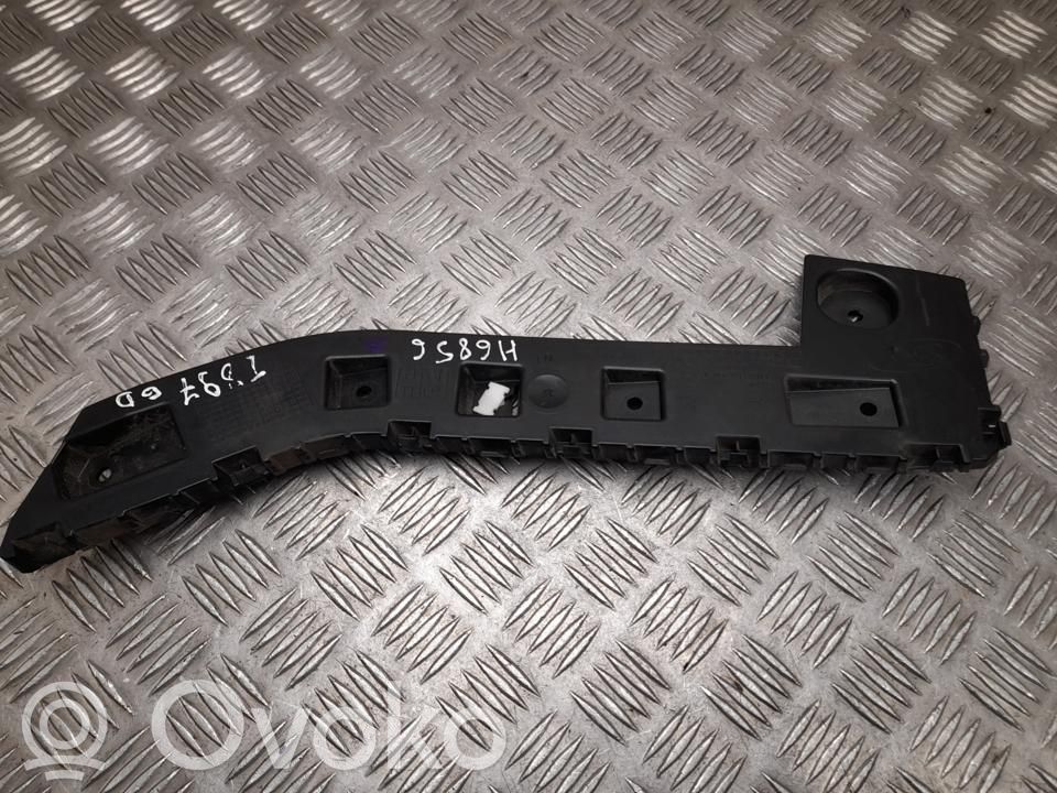 Ford Explorer VI Rear bumper mounting bracket 