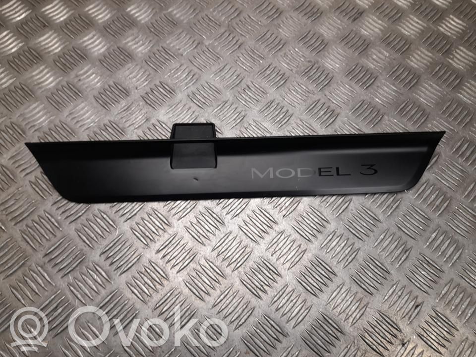 Tesla Model 3 Inny części progu i słupka 