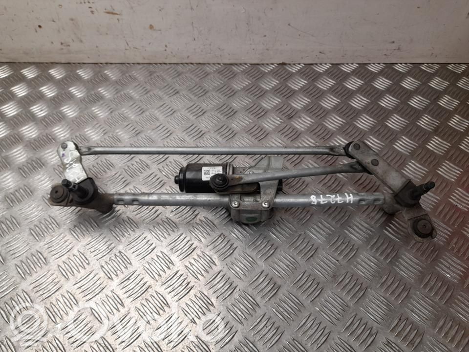 Audi A1 Front wiper linkage 