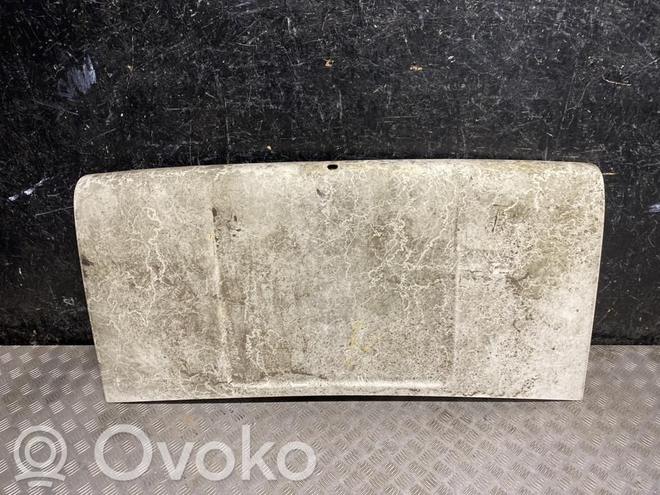 Puerta del maletero/compartimento de carga   J2240