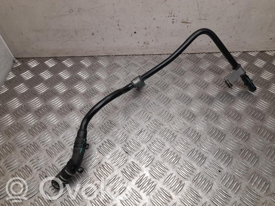 Polestar 4 Tuyau de liquide de refroidissement moteur 