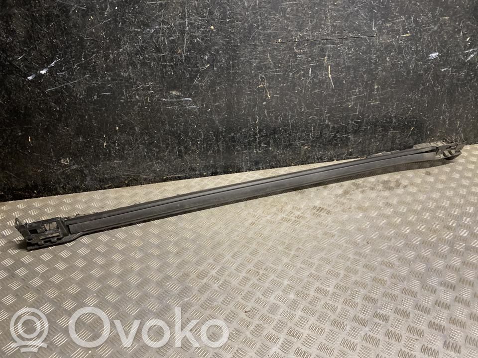 Mazda MX-30 Front sill (body part) 