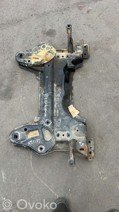 Citroen C4 III e-C4 Priekinis traversas 