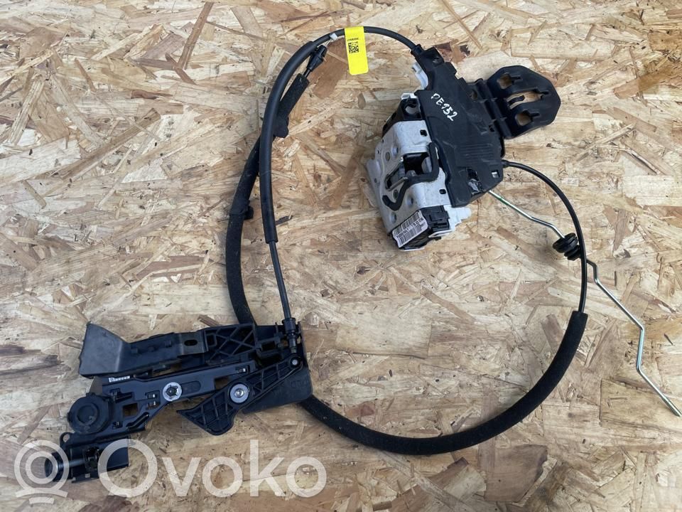 Etuoven lukko   04589916AG,156054581,761002AC,DE152