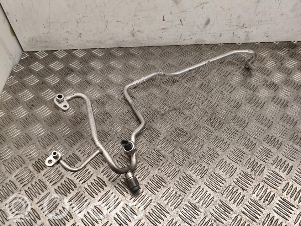 Ilmastointilaitteen putki (A/C)   924102218R,VD41393