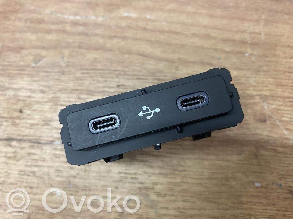 Renault Megane E-Tech Connecteur/prise USB 
