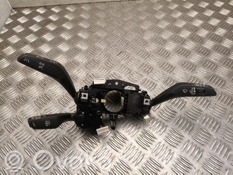 Audi A1 Interruptor/palanca de limpiador de luz de giro 