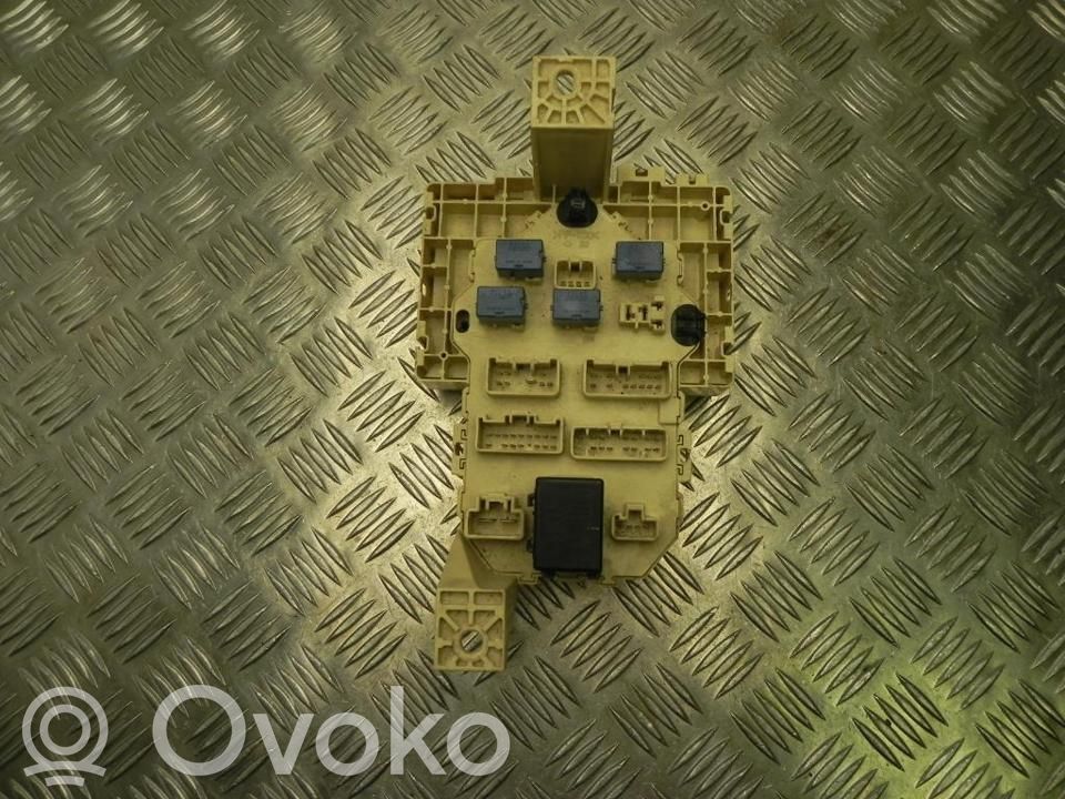 Vauxhall Agila B Skrzynka bezpieczników / Komplet 