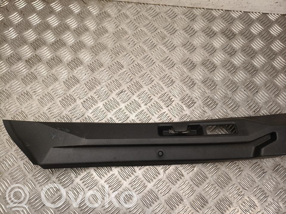 Opel Frontera Osłona tylnej klapy 