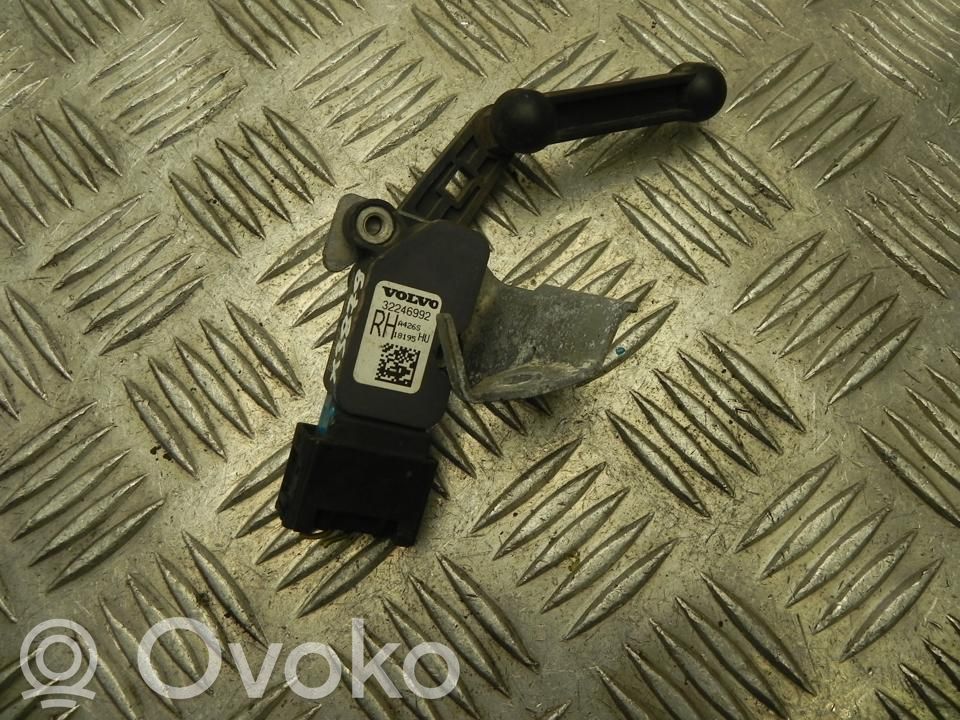 Volvo S90, V90 Sensore di livello faro/fanale 