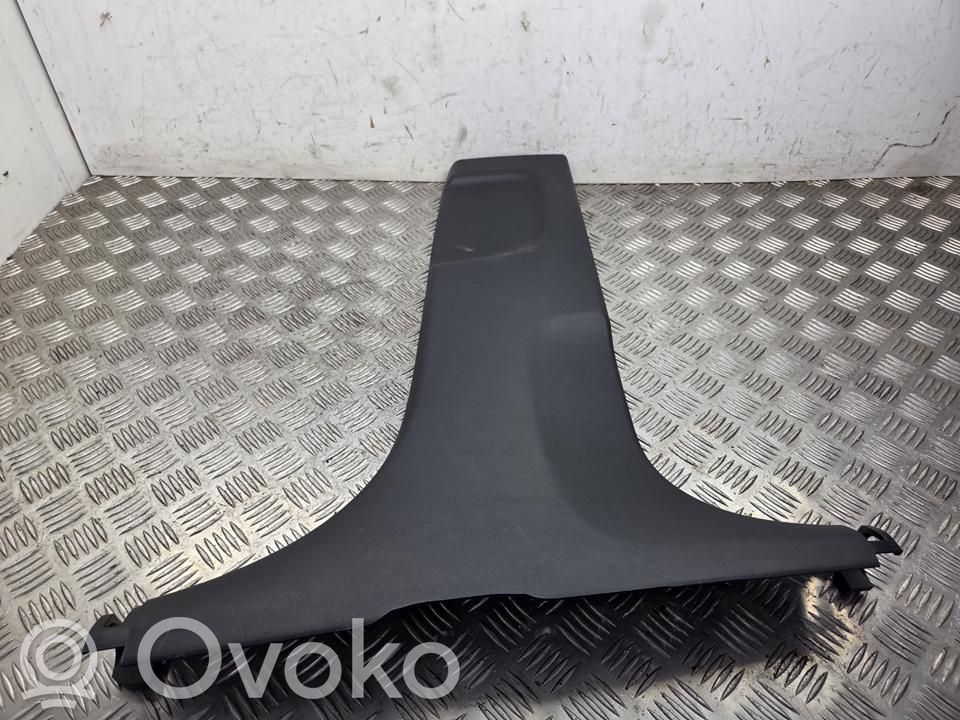 Osłona dolna słupka / B   85845BE000,H9551