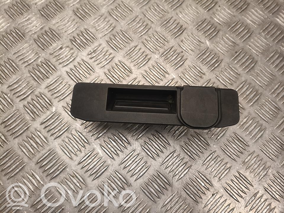 Mercedes-Benz Vito Viano W447 Przełącznik / Przycisk otwierania klapy bagażnika 