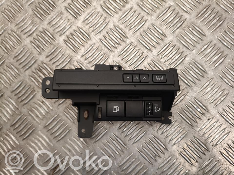 Lexus LBX Inne przełączniki i przyciski