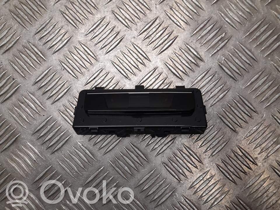 Volkswagen PASSAT B8 Centralina del climatizzatore