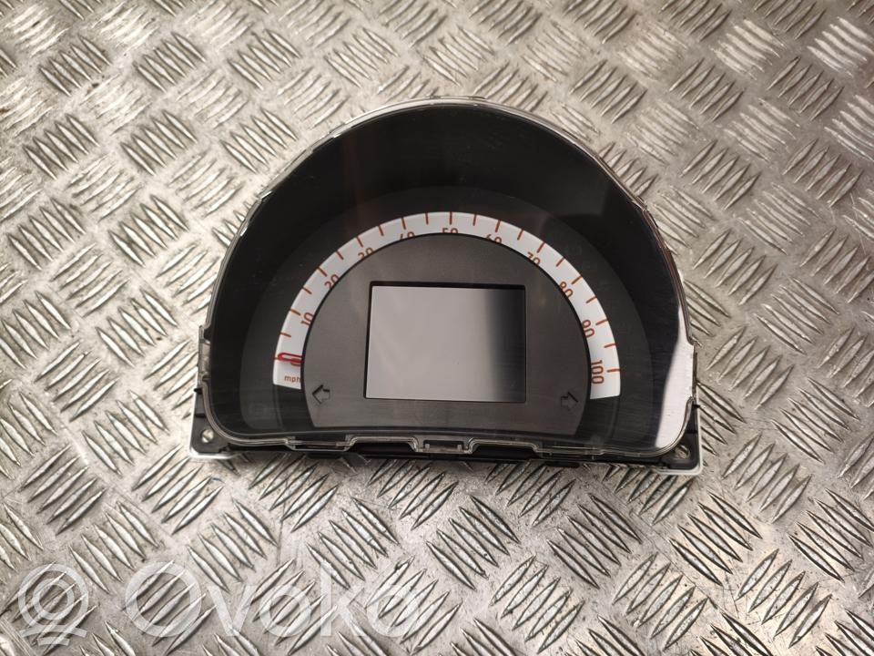 Smart ForFour II W453 Tachimetro (quadro strumenti)