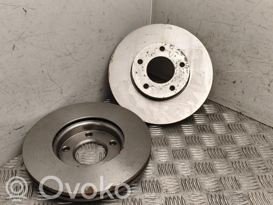 Mazda 5 Rumpujarru (taka-) 