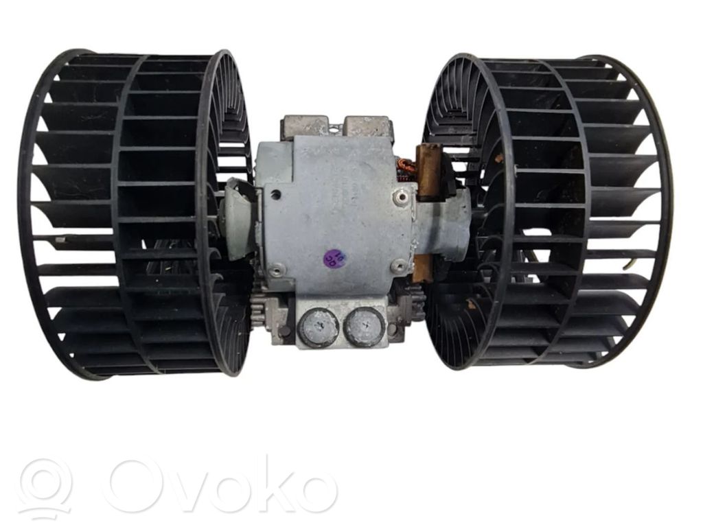 BMW 7 E38 Mazā radiatora ventilators 