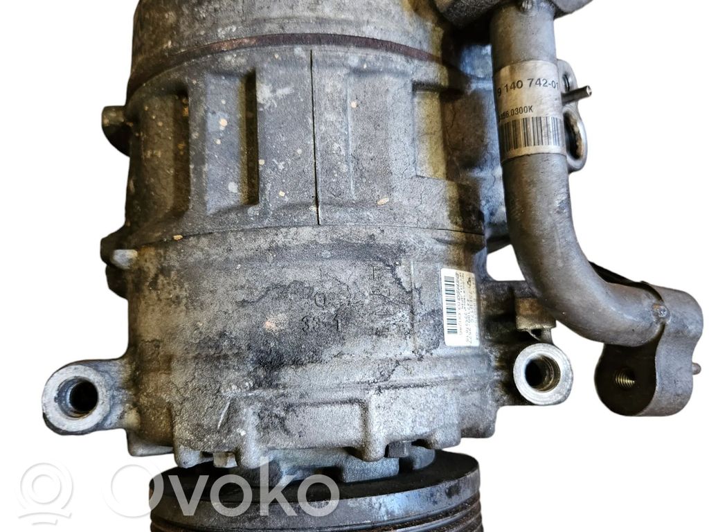 BMW 7 E65 E66 Air conditioning (A/C) compressor (pump) 
