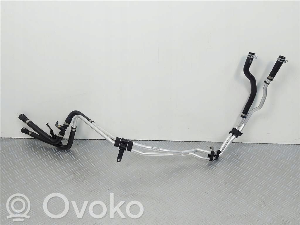 Engine coolant pipe/hose   20200620