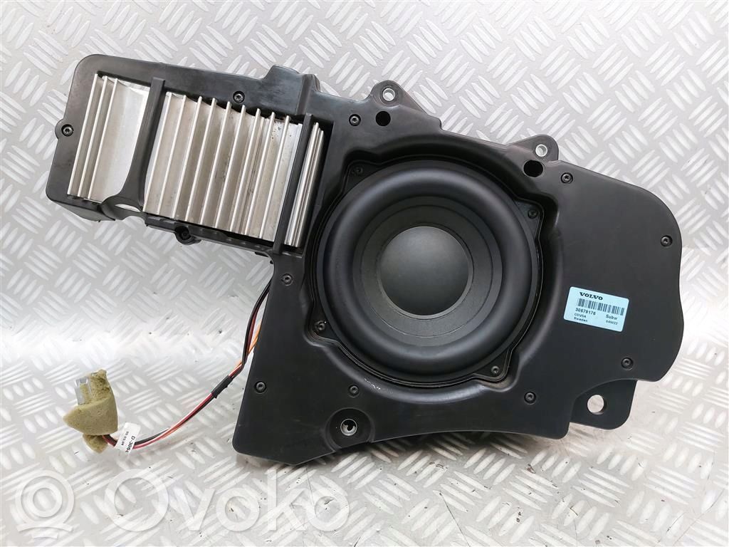 Volvo XC90 Subwoofer speaker 