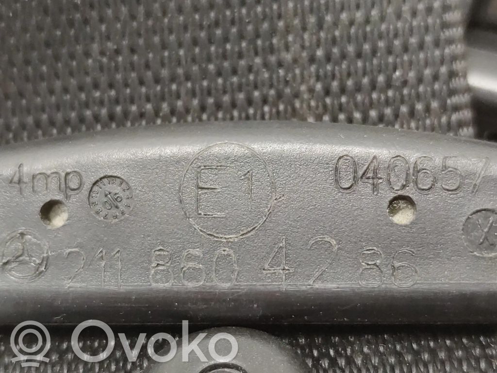 Mercedes-Benz E W211 Cinturón delantero 