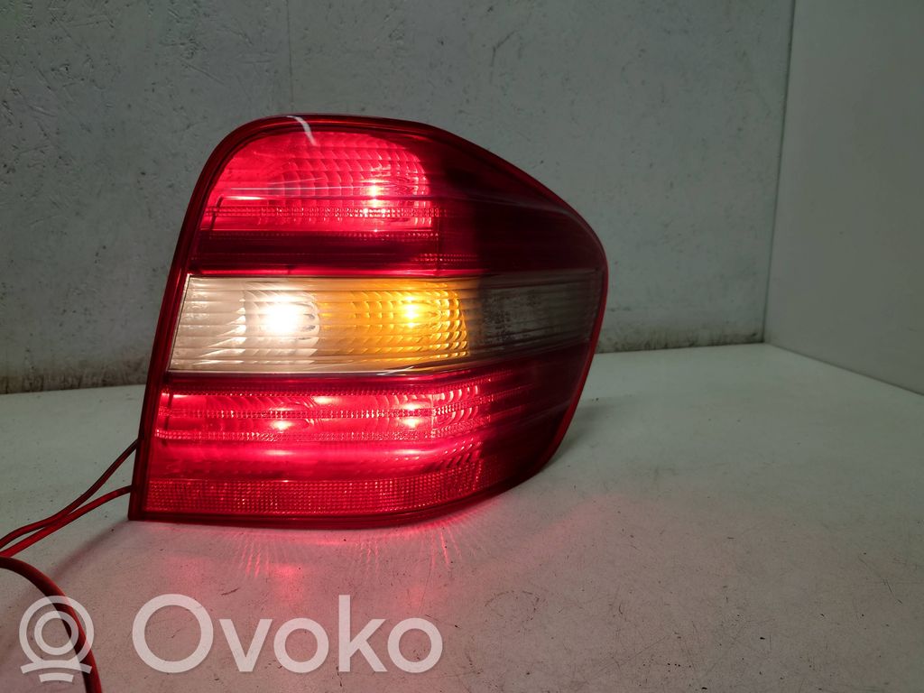 Mercedes-Benz ML W164 Lampa tylna 