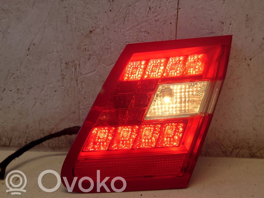 Mercedes-Benz E W212 Lampy tylnej klapy bagażnika 