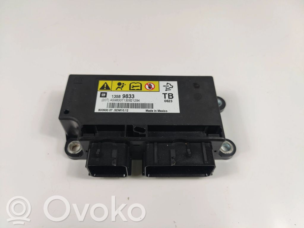 Opel Insignia A Airbag control unit/module 