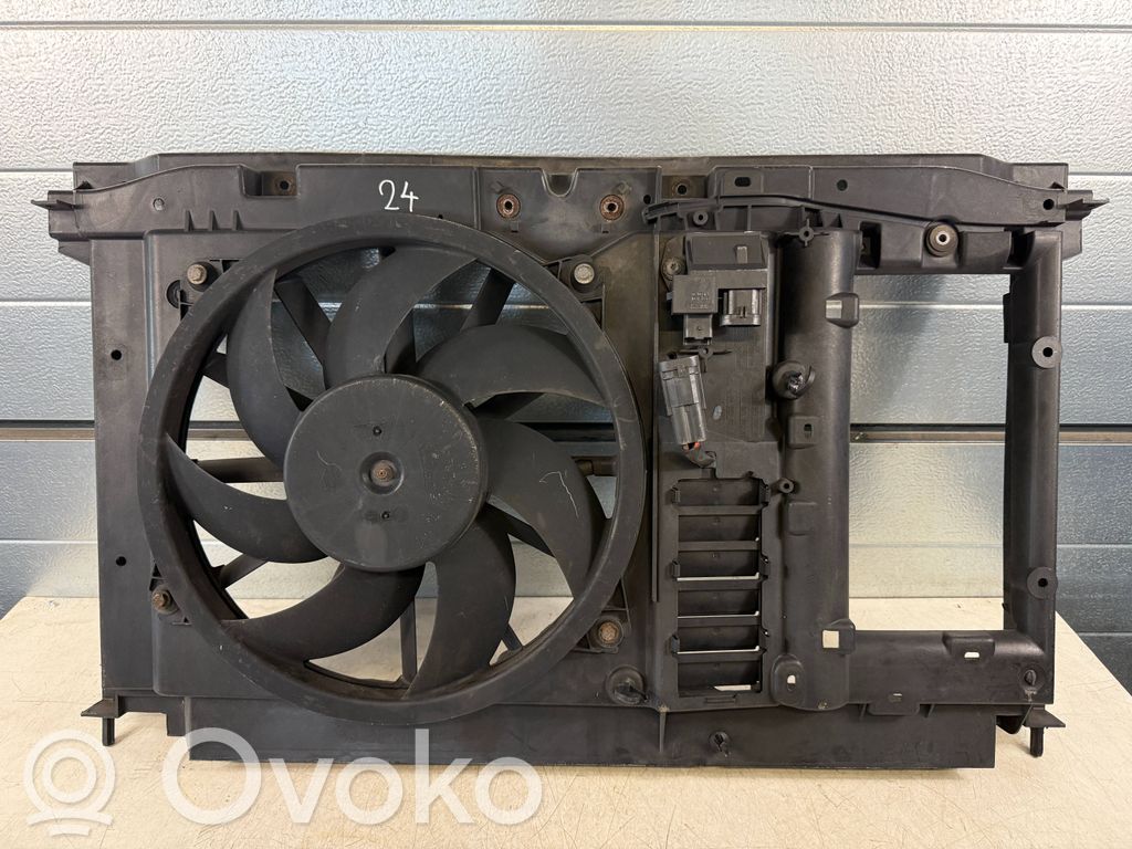 Peugeot 3008 I Aro de refuerzo del ventilador del radiador 