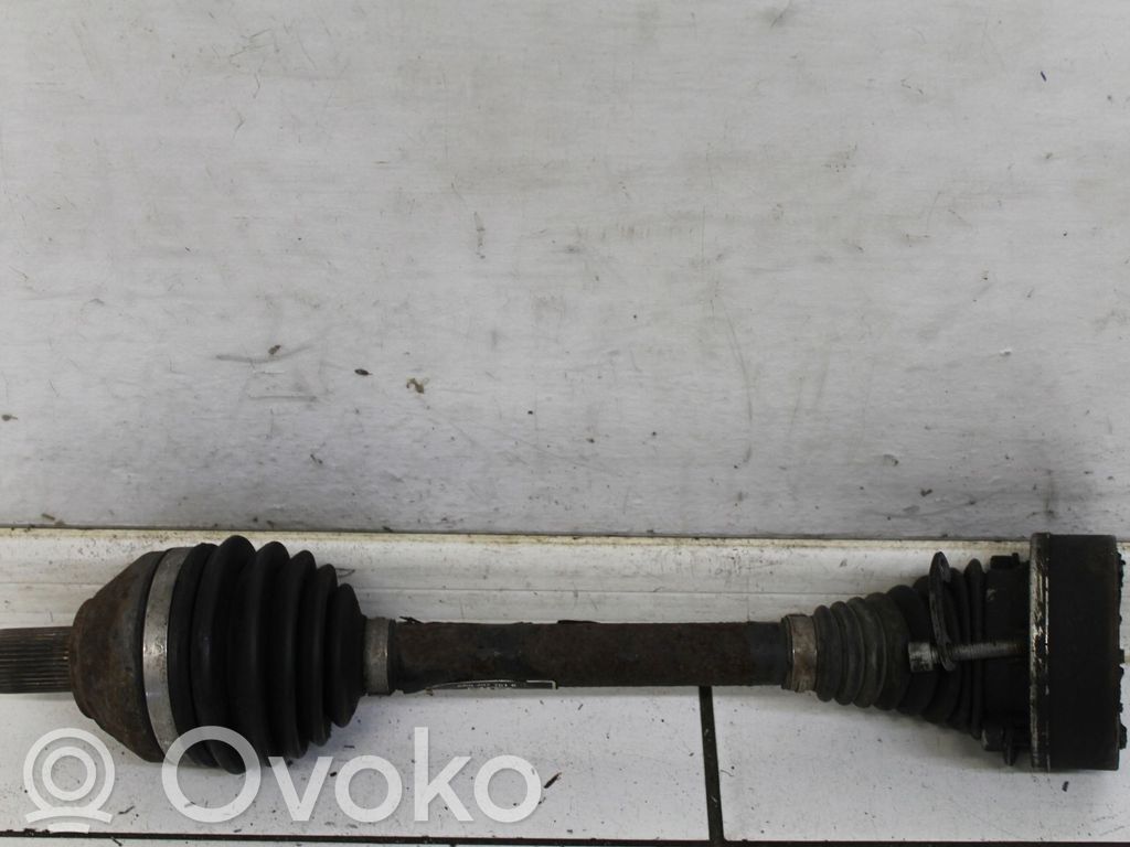Audi A1 Półoś przednia 