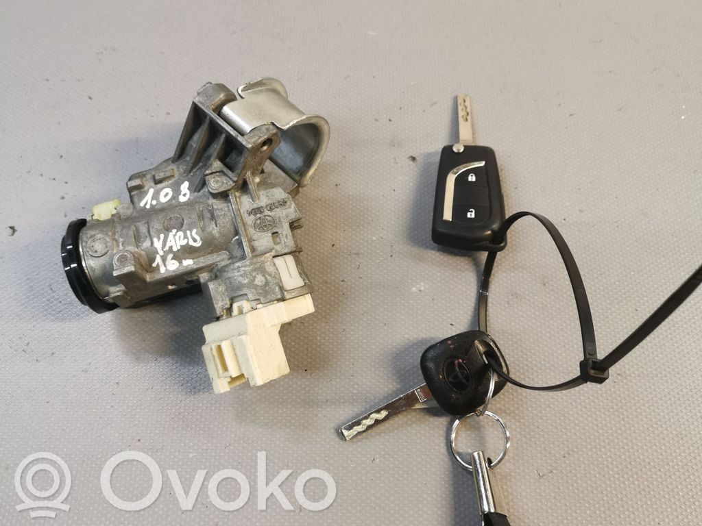 Toyota Yaris Stacyjka 
