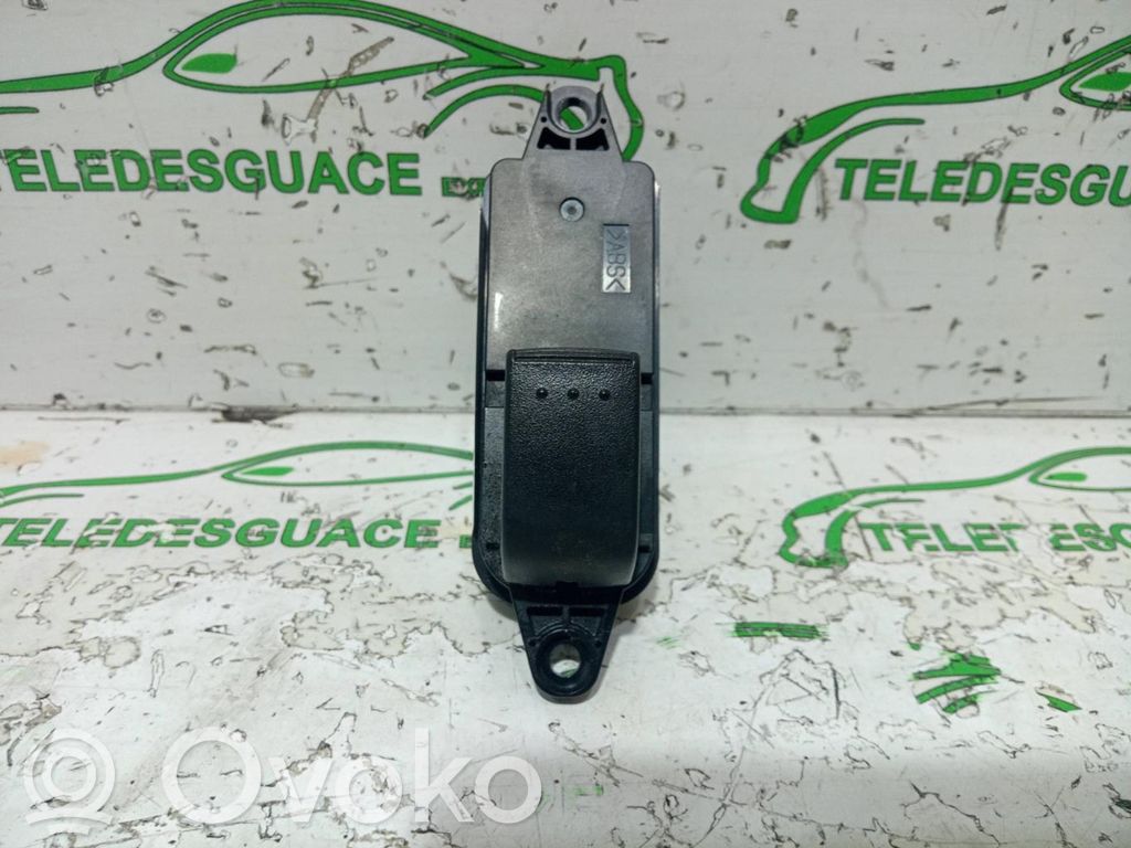 Mazda 5 Electric window control switch 
