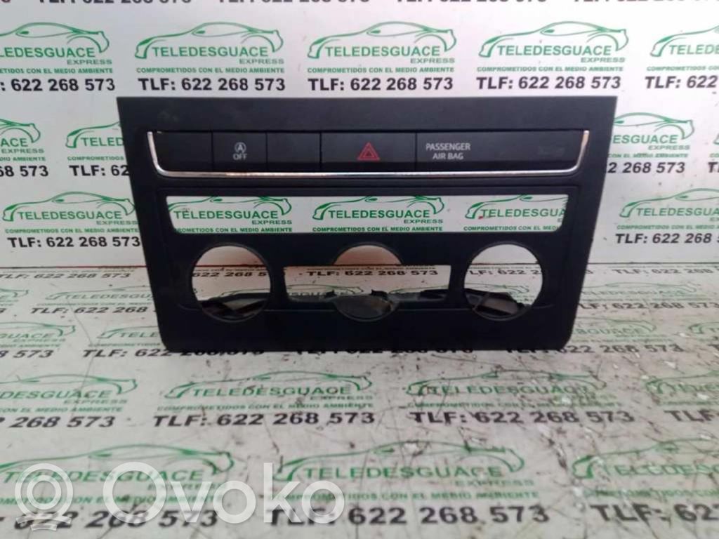 Botón interruptor de luz de peligro
