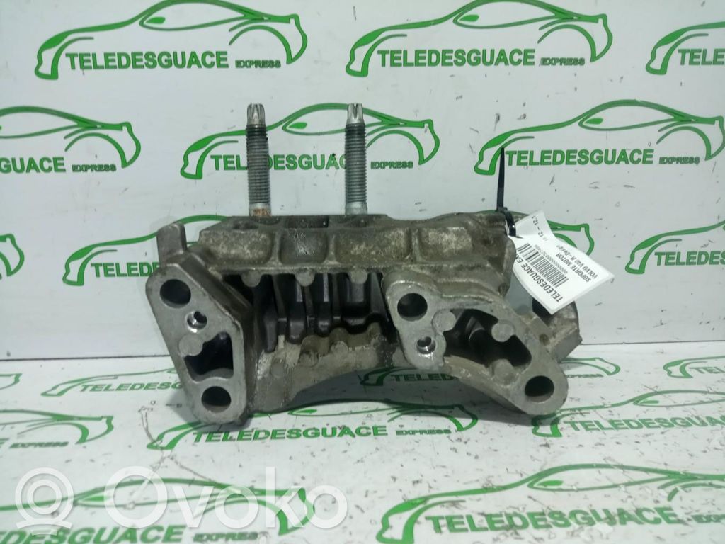 Engine mount bracket   3M516030AF
