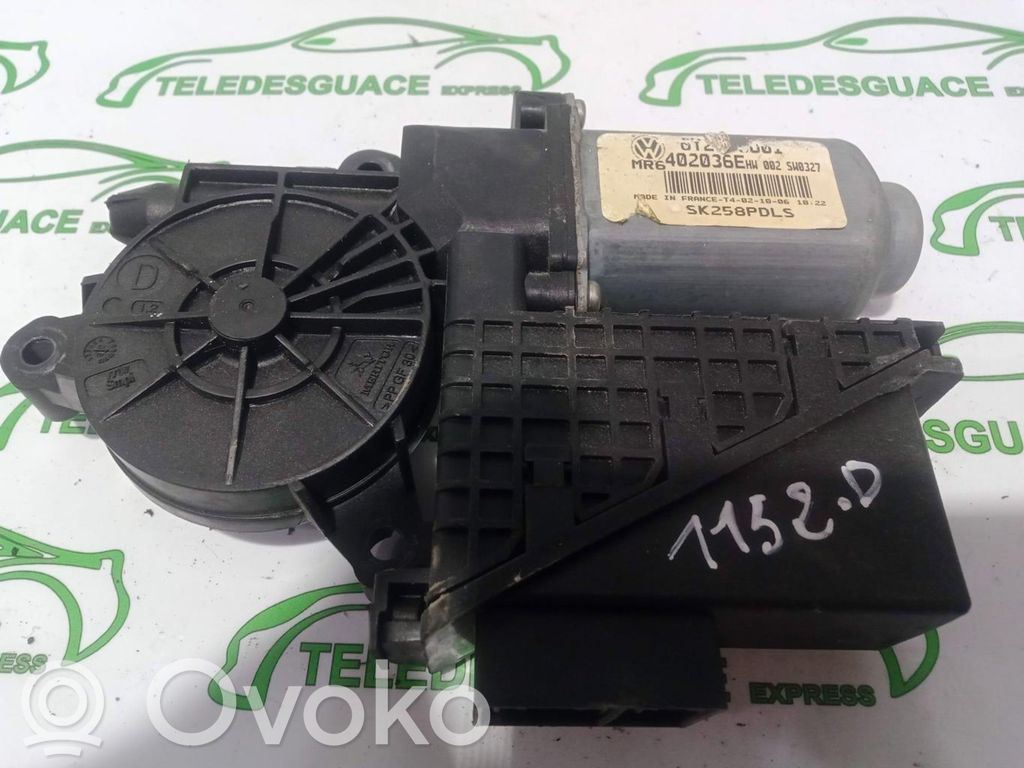 Skoda Roomster (5J) Silnik szyby / okna karoseryjnego 