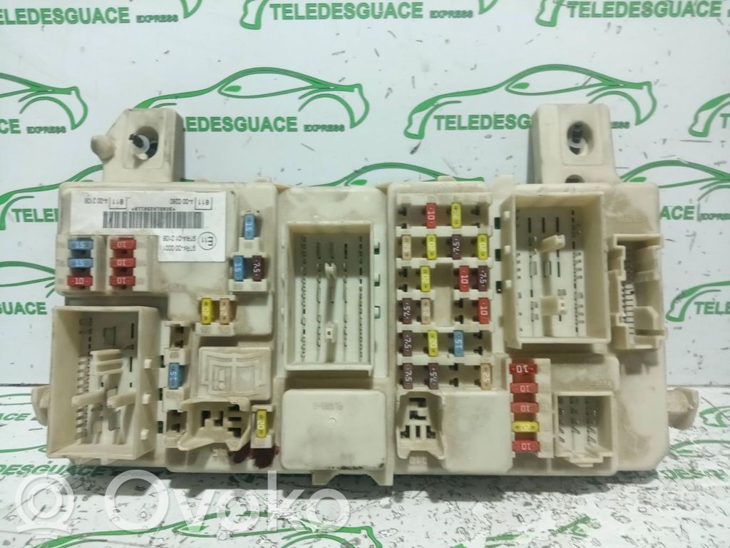 Fuse module   7M5T14A073FB