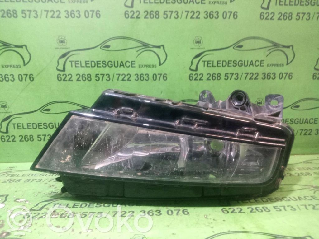 Seat Leon (5F) Etusumuvalo 