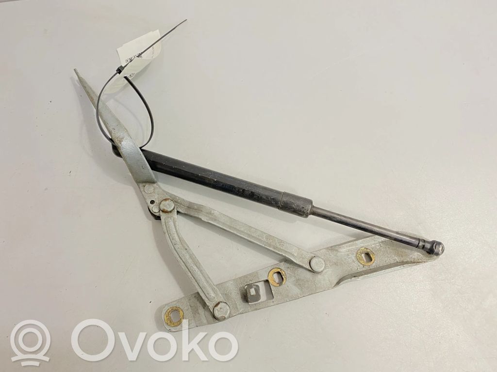 BMW 5 E39 Tailgate/trunk/boot hinge 