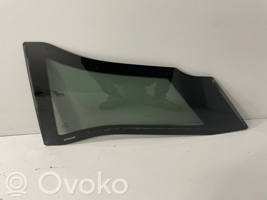 BMW i3 Rear side window 