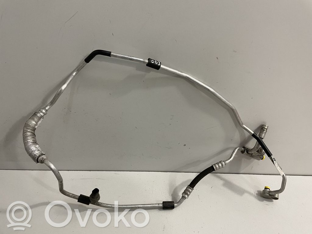 Ilmastointilaitteen putki (A/C)   9151738