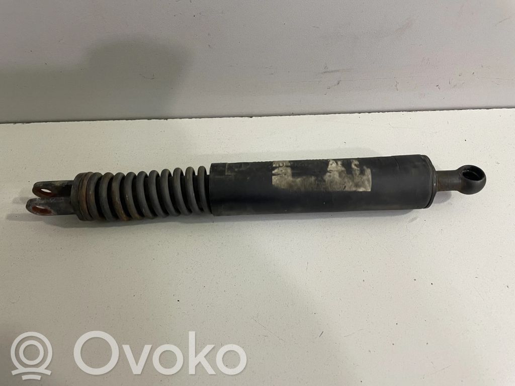 BMW 5 E39 Tailgate/trunk strut/damper 