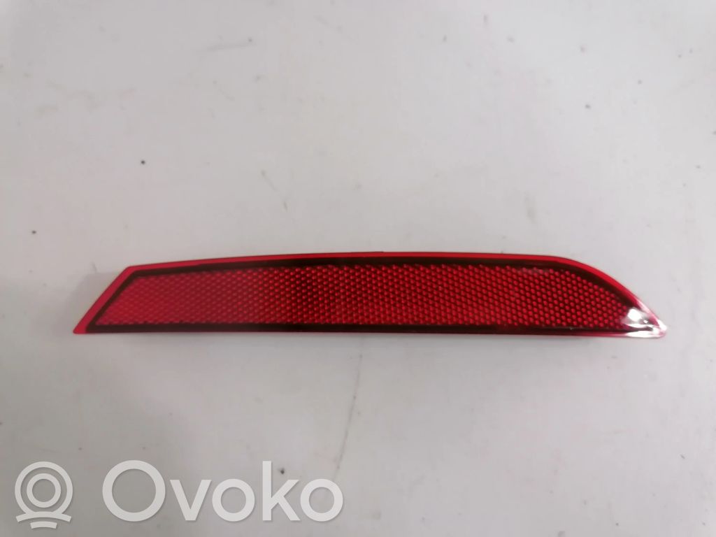 BMW 5 G30 G31 G38 Aizmugurē atstarotājs 
