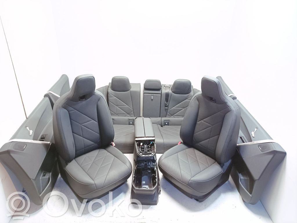 BMW iX Salono komplektas 